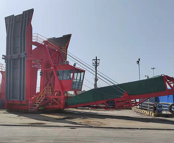 鐘祥港口施工現(xiàn)場.jpg 鐘祥港口施工現(xiàn)場.jpg